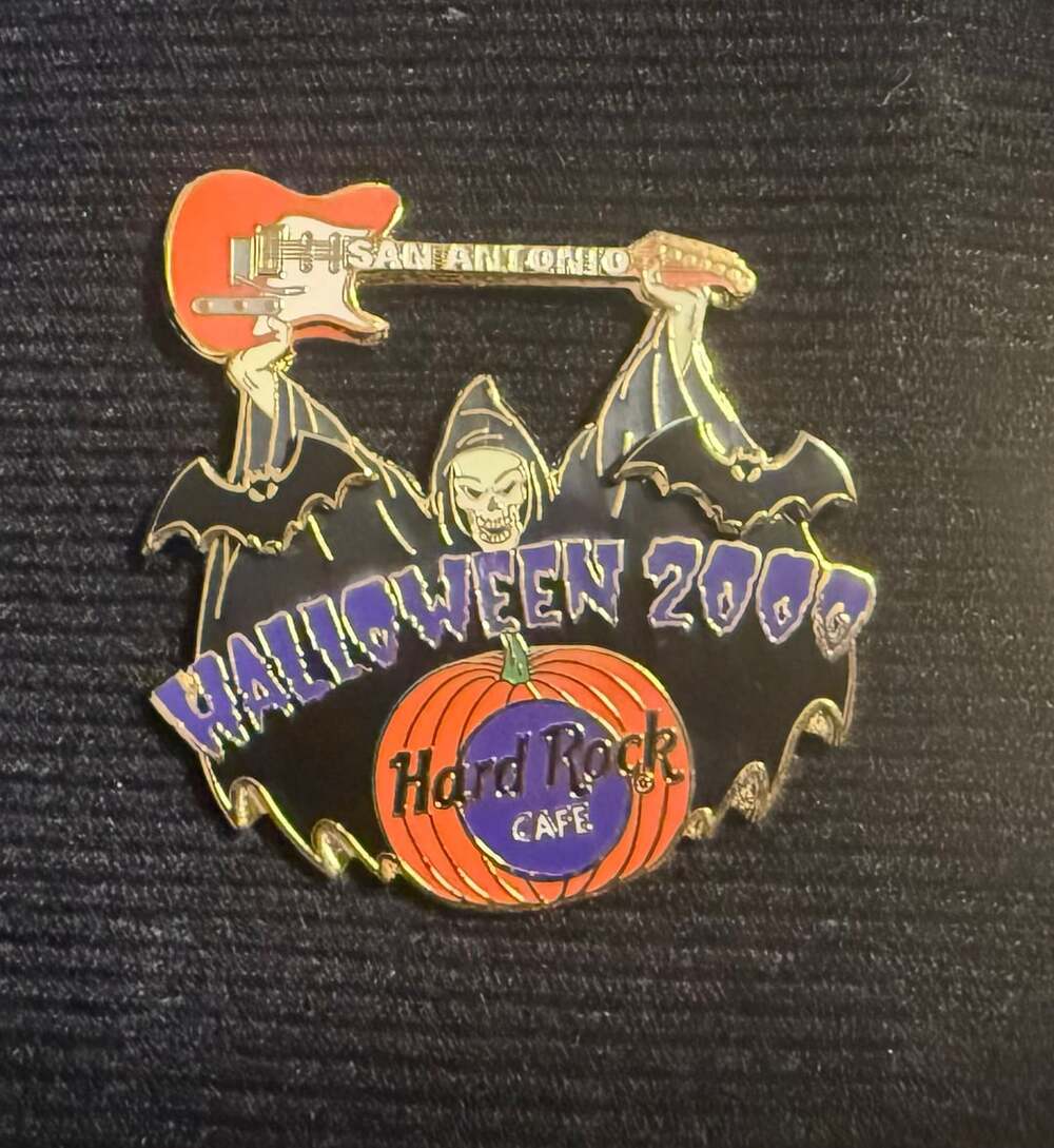 Hard Rock Cafe San Antonio Halloween 2000 Pin